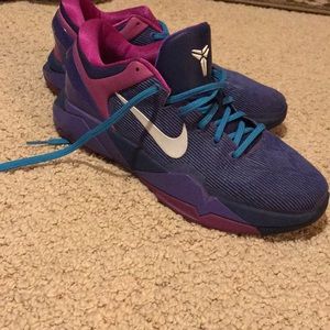 NIKE KOBE ZOOMS VII GS “jelly fish” sneakers